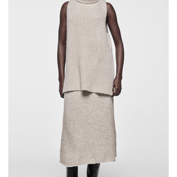 Zara Dresses & Skirts - ZARA KNIT MIDI SKIRT SIZE S